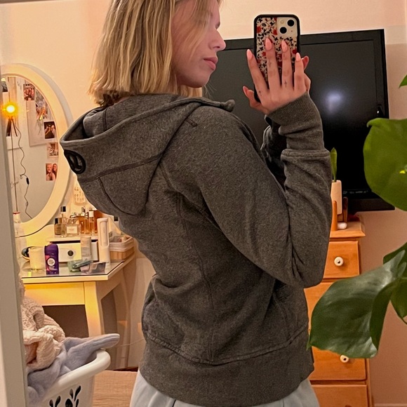 LULULEMON grey full zip scuba hoodie - Picture 3 of 3